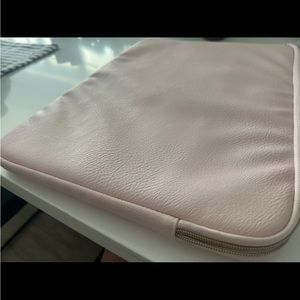13-15" computer sleeve/ bag, Never Used! Color: pink|ask me with any questions!